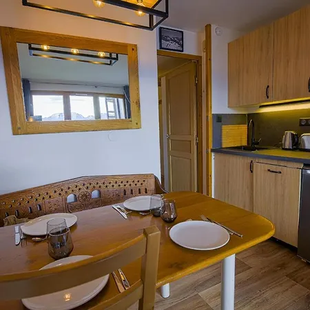 With Panoramic View In - Welkeys
