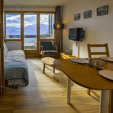 With Panoramic View In - Welkeys Apartmán